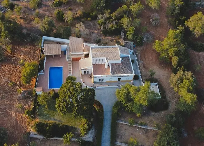 Casa Palmeiras - Com Piscina, Bbq E Ar Condicionado 빌라 알부페이라