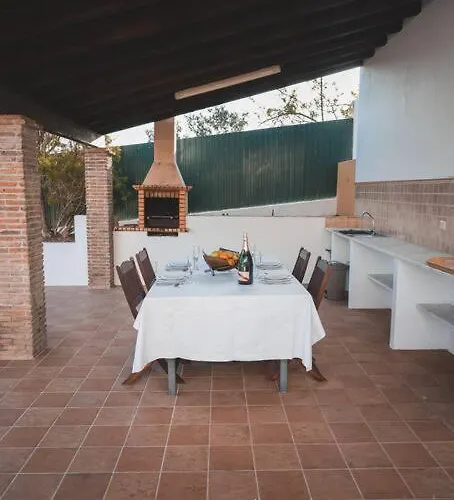 빌라 Casa Palmeiras - Com Piscina, Bbq E Ar Condicionado *