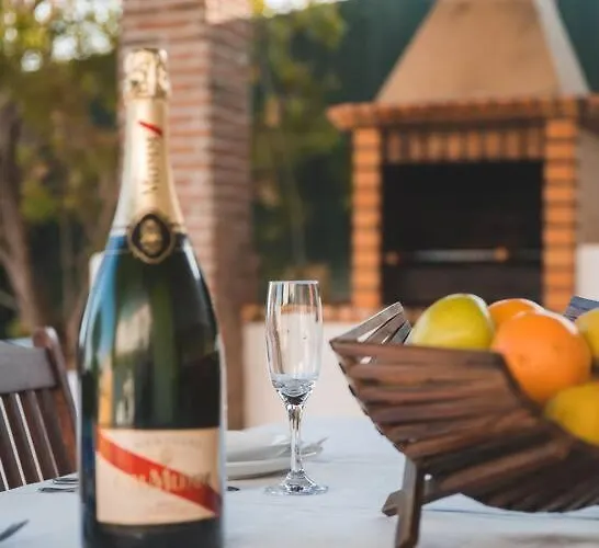 Villa Casa Palmeiras - Com Piscina, Bbq E Ar Condicionado